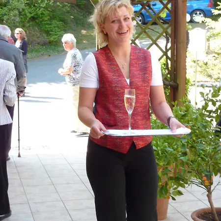 Hotel Oranien 2*