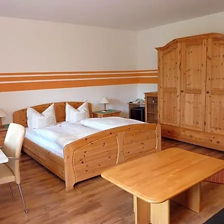 Hotel Oranien 2*